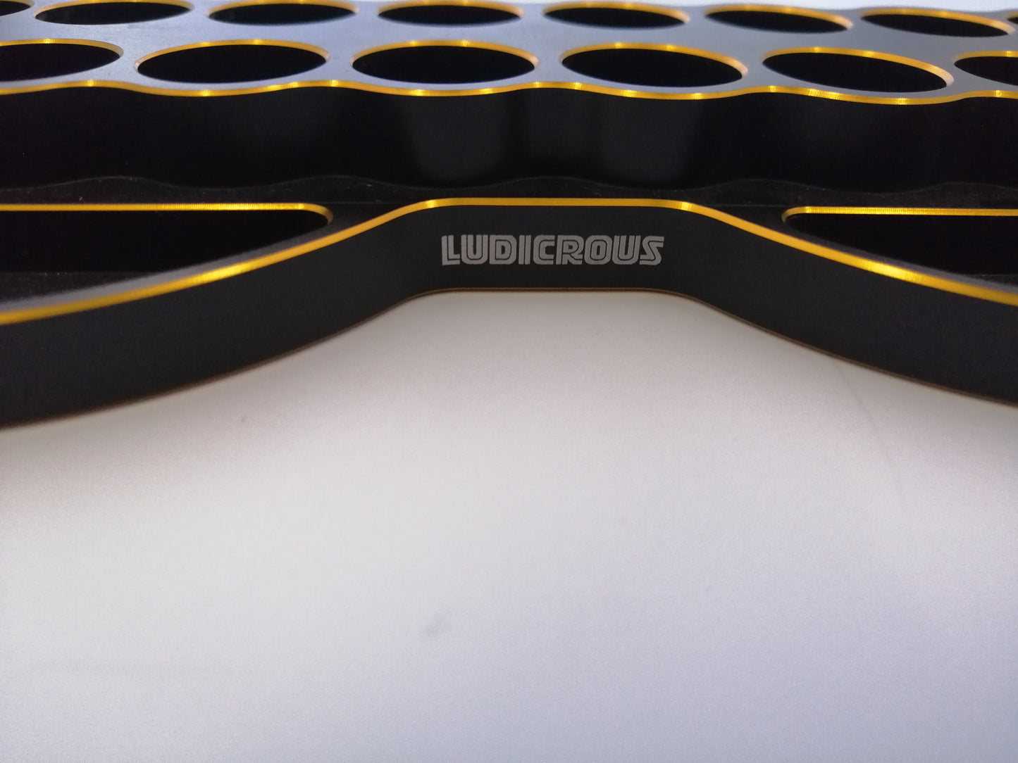 Ludicrous tool stand