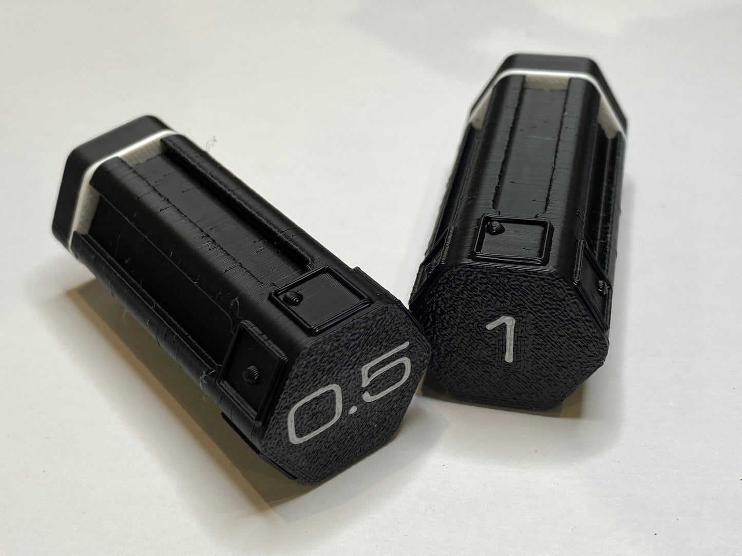 Pill Holders 0.5 - 1. (Pair)